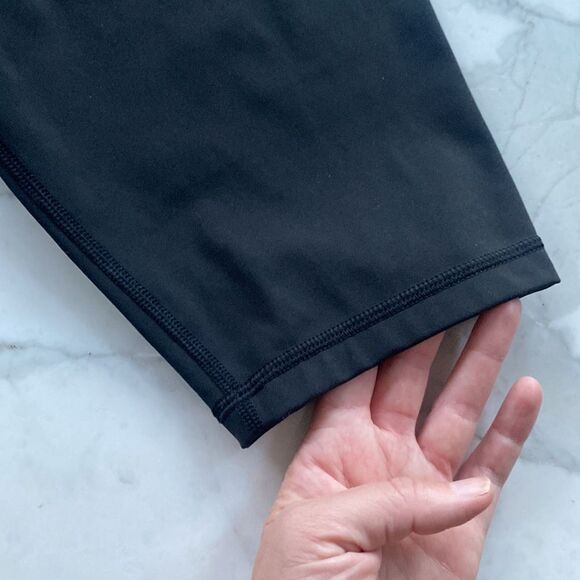 Lululemon Shorts Biker Black Size 4 Tall active Athletic - Picture 5 of 12